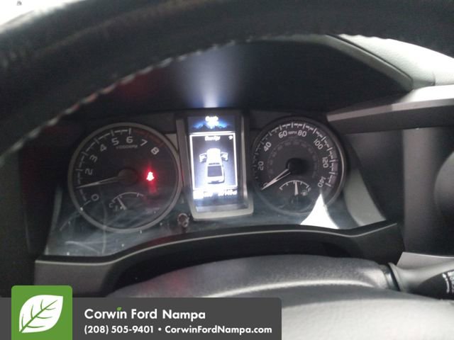 Used 2021 Toyota Tacoma TRD Off-Road image 15