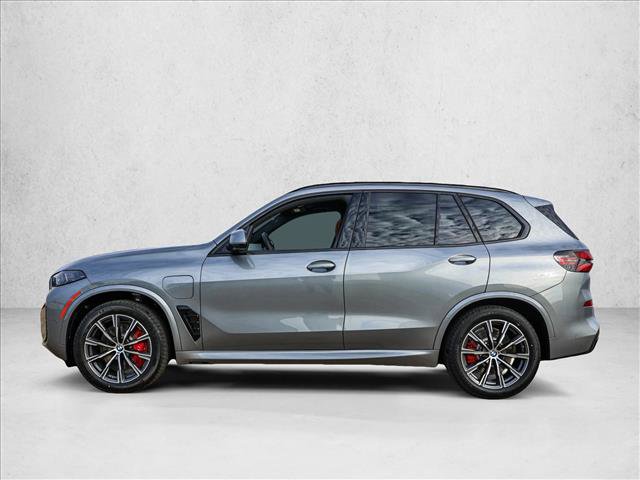 New 2026 BMW X5 xDrive50e image 8