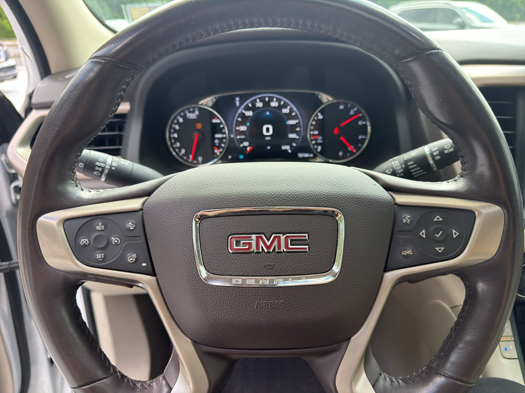 Used 2019 GMC Acadia Denali w/ Technology Package AWD/4WD image 10