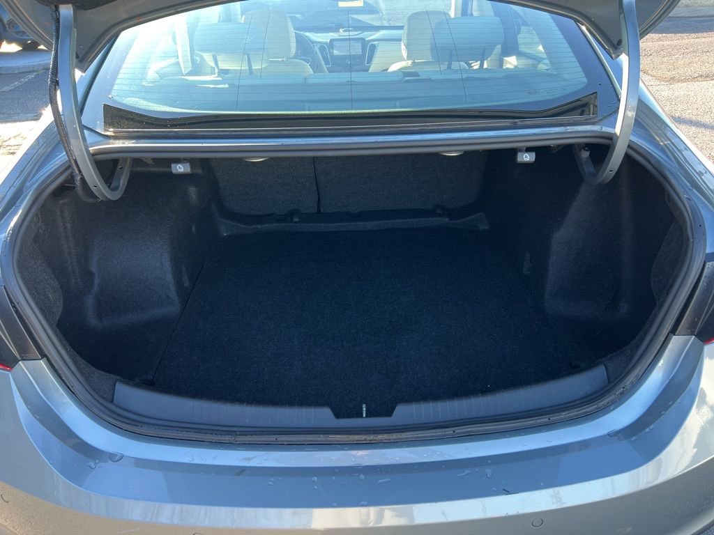 Used 2024 Chevrolet Malibu LT image 14