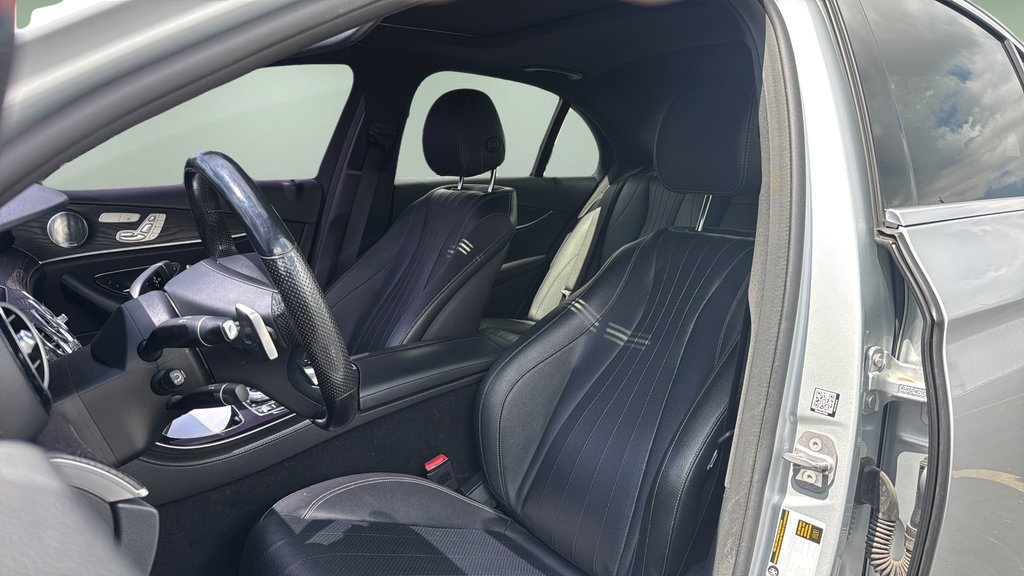 Used 2017 Mercedes-Benz E 300 4MATIC image 10