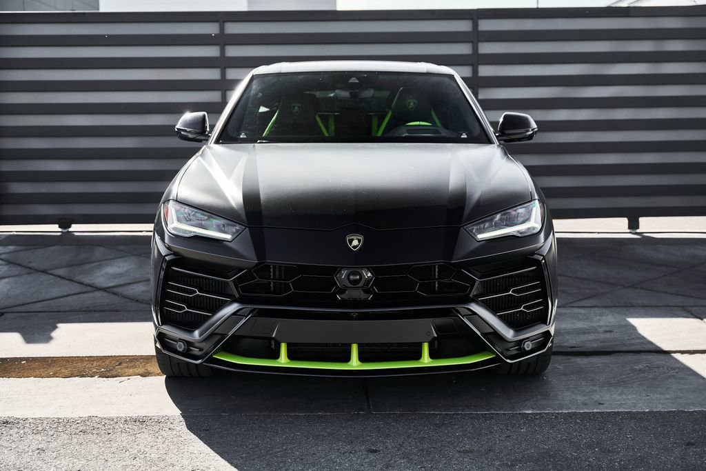 Used 2022 Lamborghini Urus AWD/4WD image 14