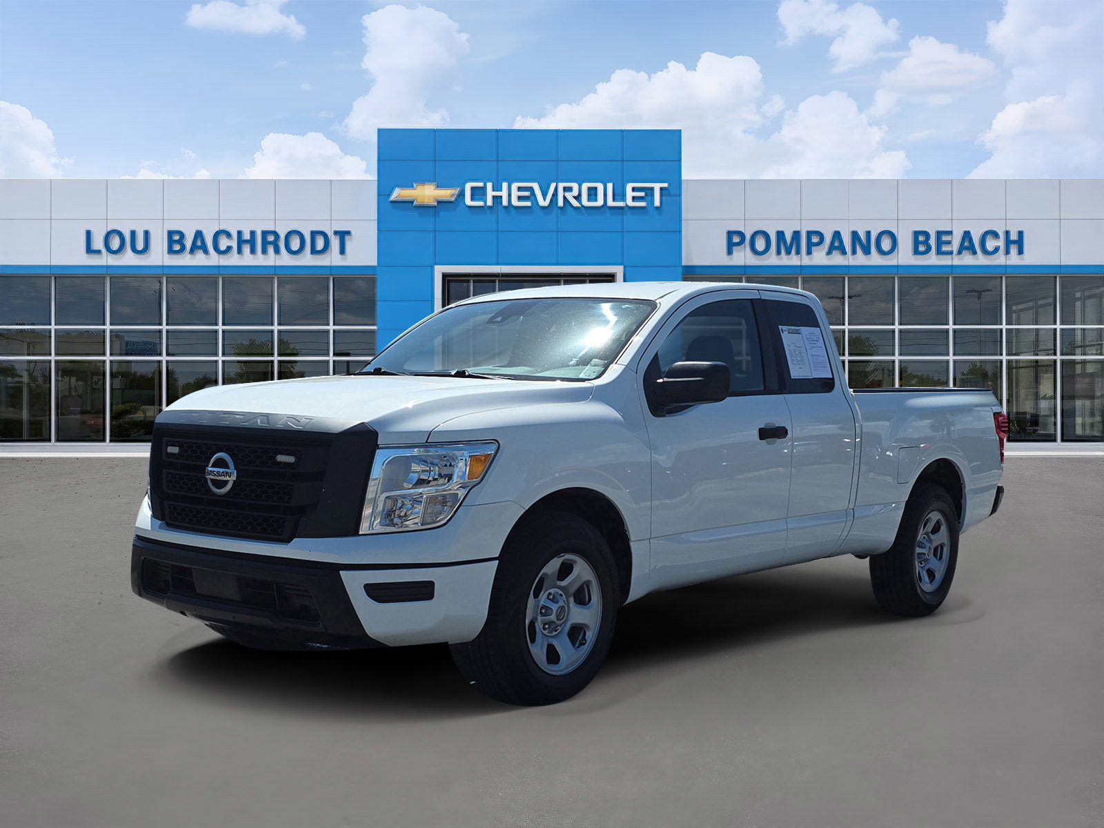 Used 2022 Nissan Titan S image 3