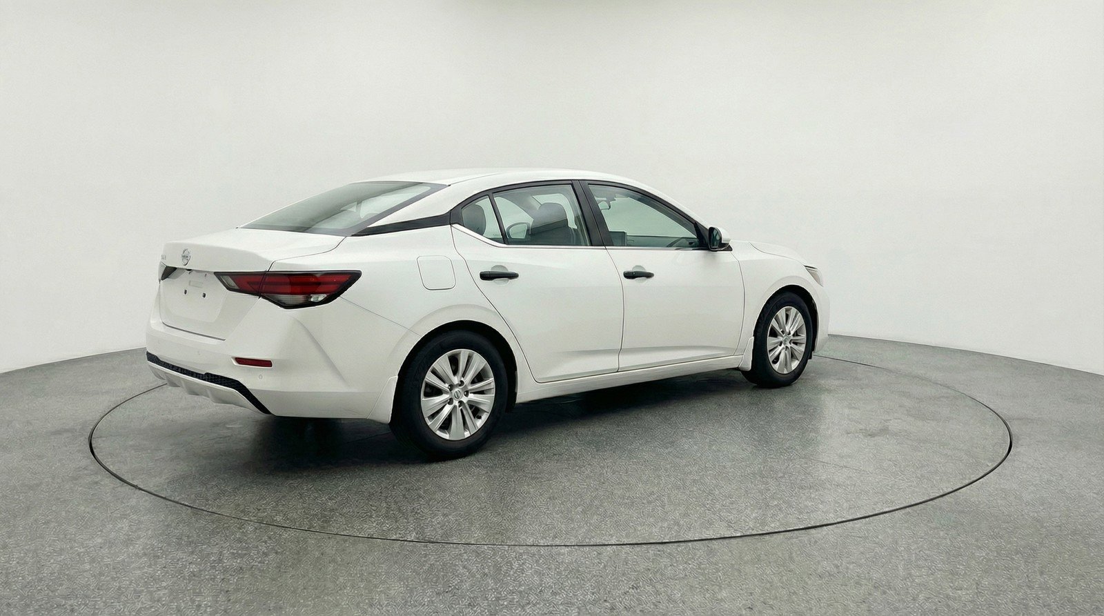 Used 2025 Nissan Sentra S FWD image 9