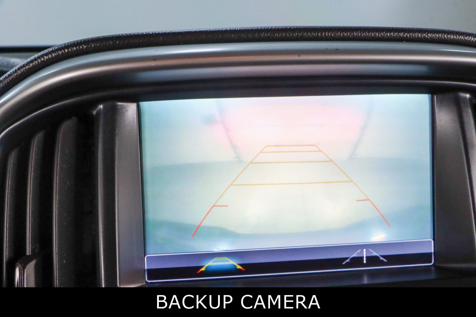 Used 2018 Chevrolet Colorado LT AWD/4WD image 18