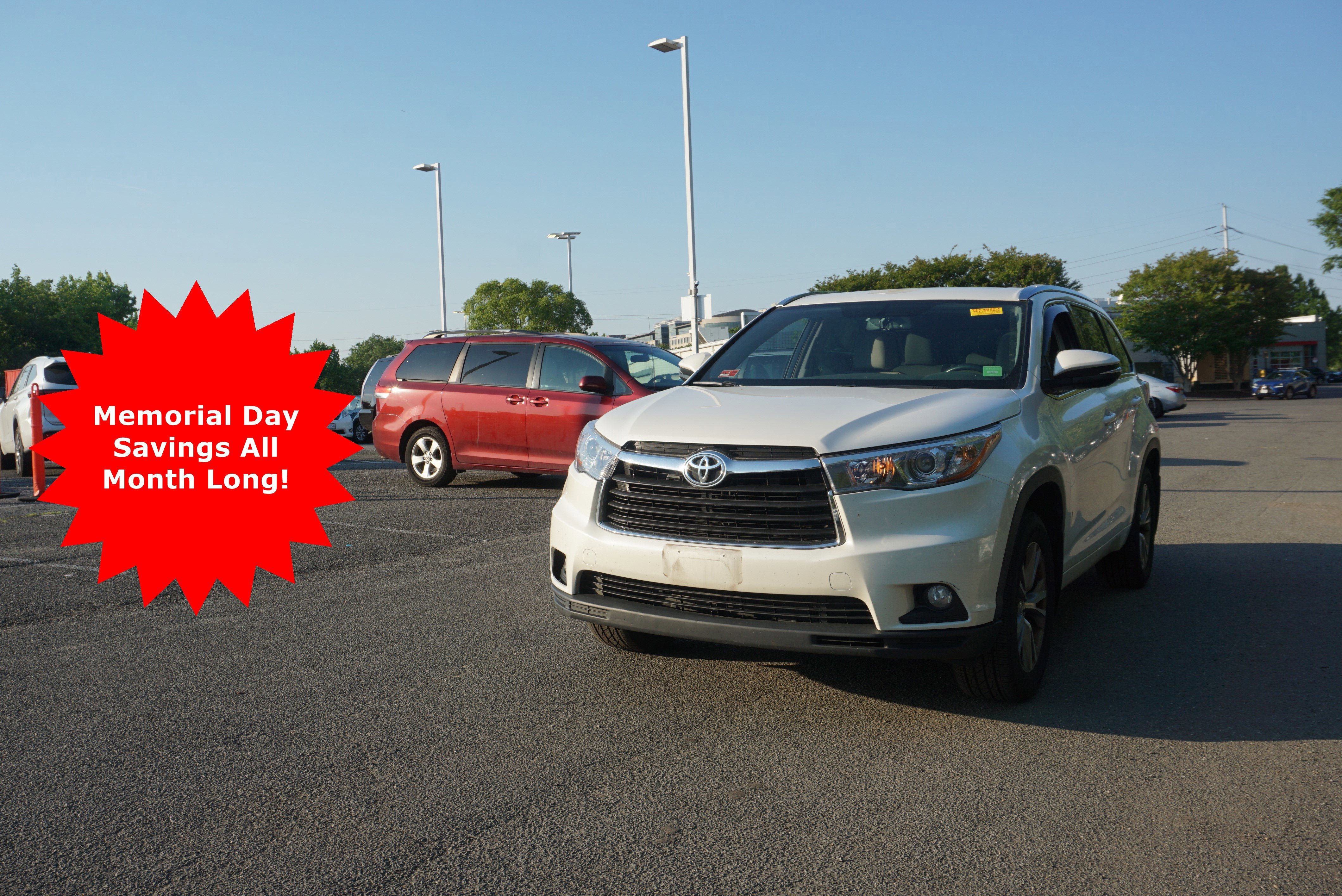 Used 2015 Toyota Highlander XLE AWD/4WD image 1