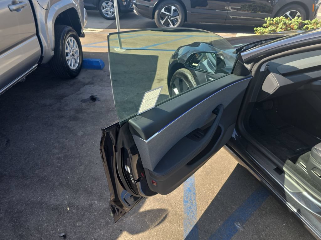 Used 2025 Tesla Model 3 RWD image 10