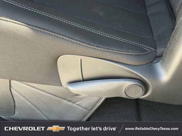 Used 2021 Chrysler Voyager LX FWD image 31