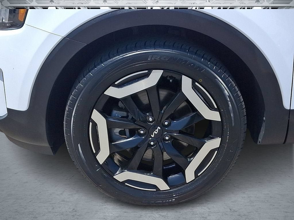 Used 2024 Kia Telluride EX FWD image 10