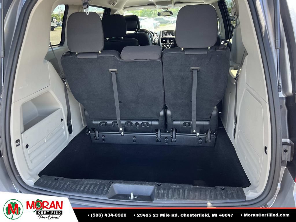 Used 2017 Dodge Grand Caravan SE w/ Power Window Group FWD image 12