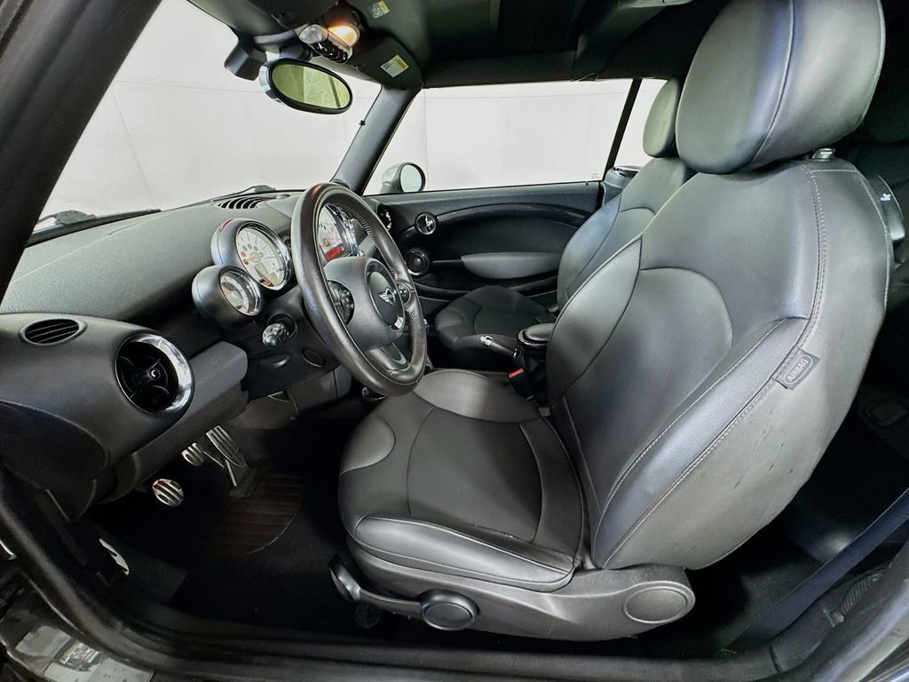 Used 2011 MINI Cooper S image 23