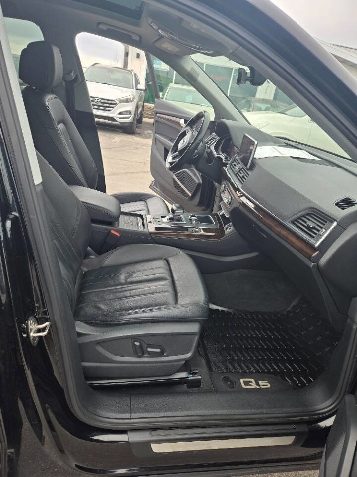 Used 2019 Audi Q5 2.0T Premium Plus w/ Premium Plus Package image 33