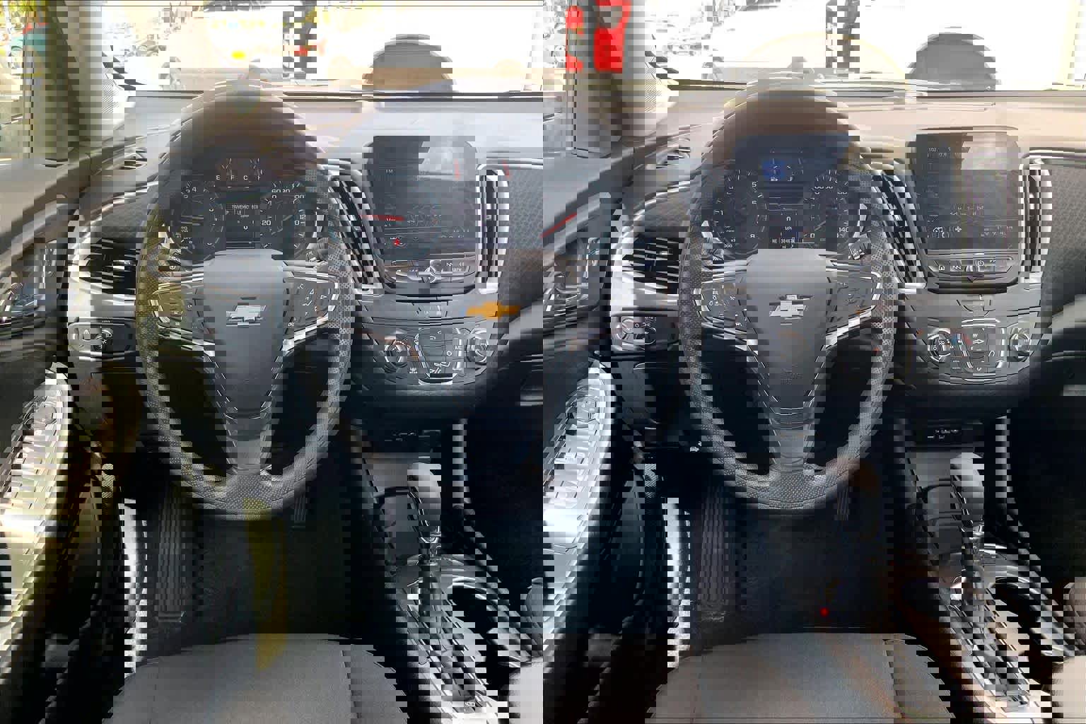 Used 2025 Chevrolet Malibu LS FWD image 6