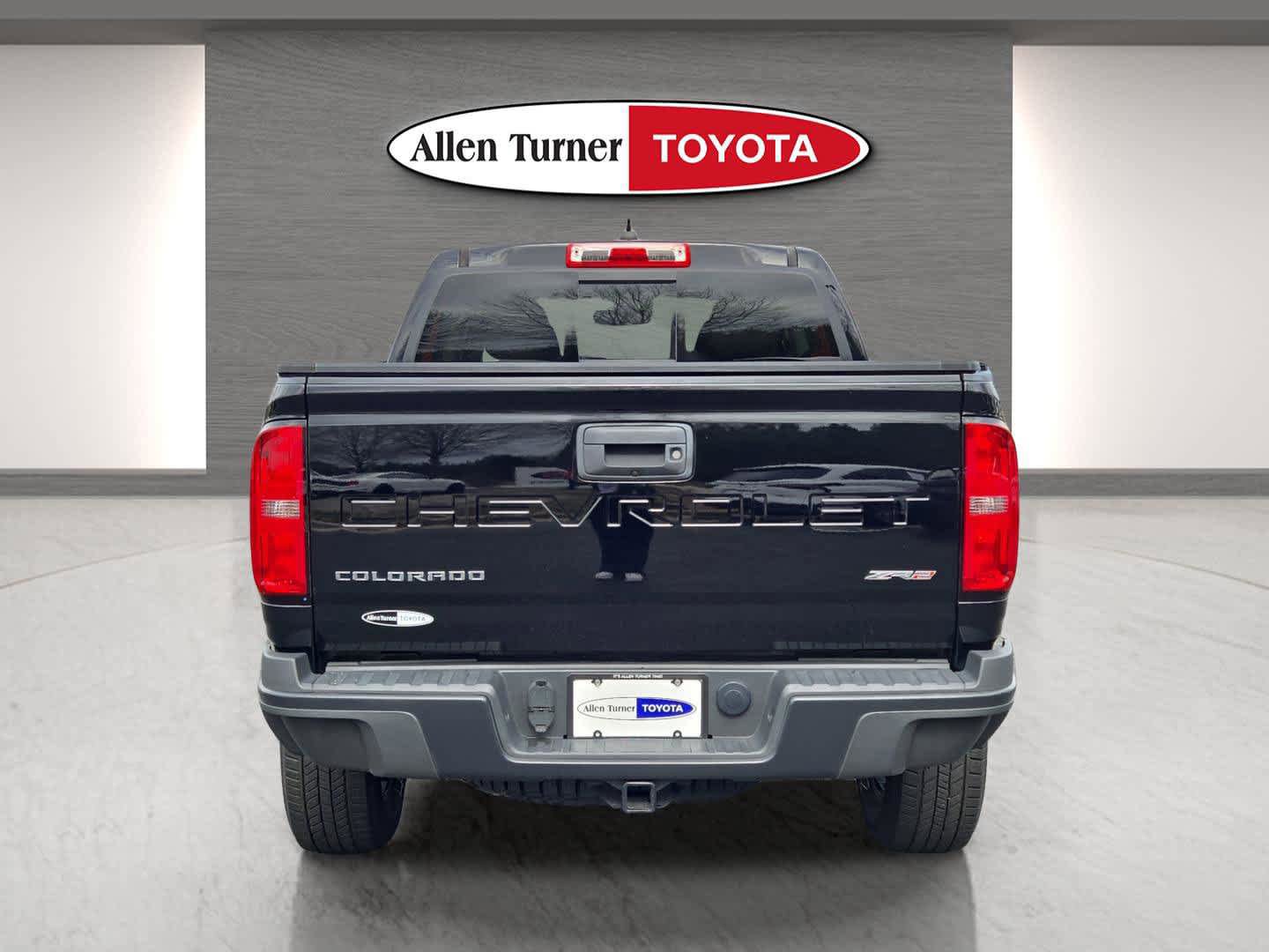 Used 2022 Chevrolet Colorado ZR2 AWD/4WD image 7