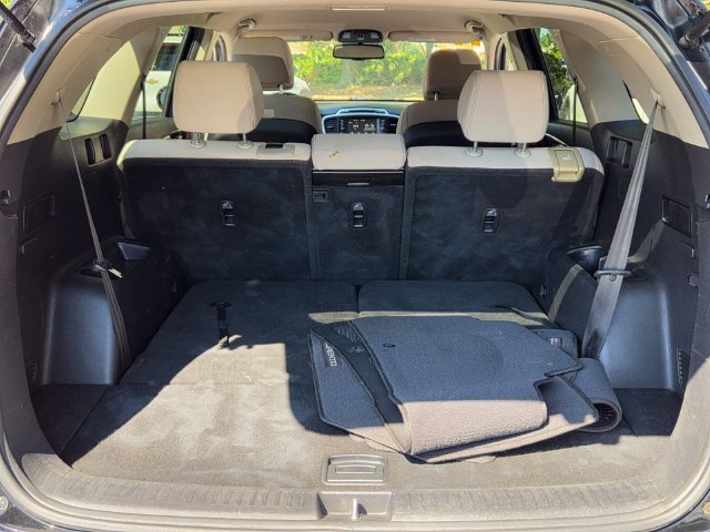 Used 2017 Kia Sorento FWD w/ LX Convenience Package image 16