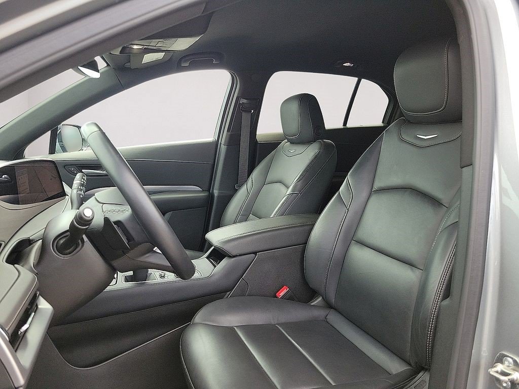 Certified 2025 Cadillac XT4 Premium Luxury FWD image 11