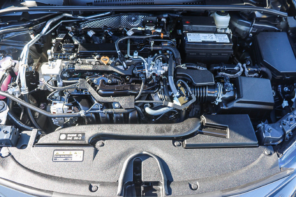 Used 2025 Toyota Corolla SE FWD image 30