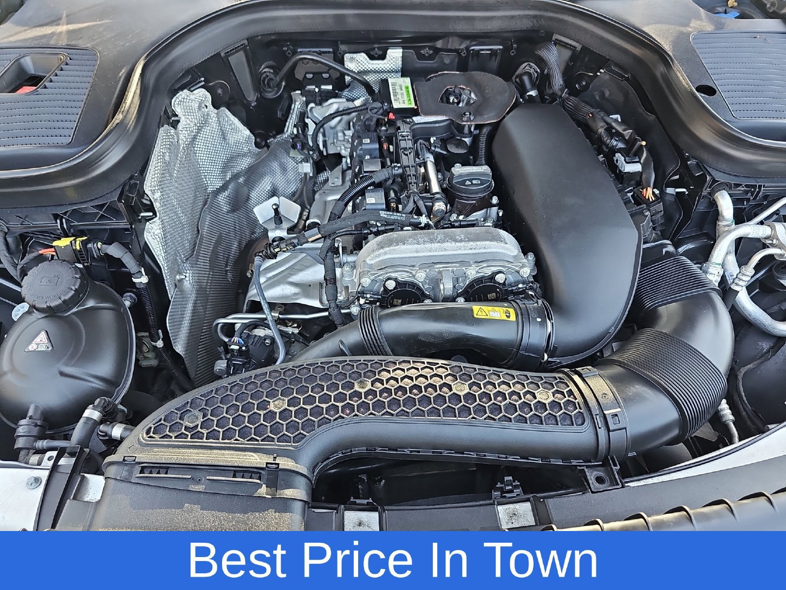 Used 2020 Mercedes-Benz GLC 300 4MATIC Coupe w/ Parking Assistance Package image 32