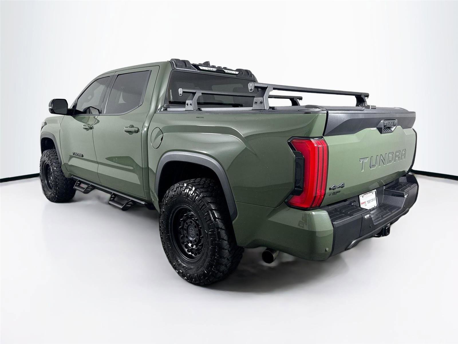 Used 2022 Toyota Tundra SR5 w/ SR5 Premium Package AWD/4WD image 13