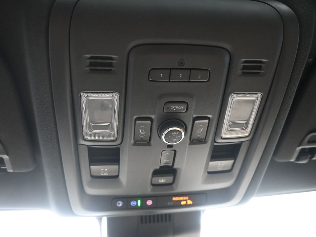 Used 2024 Chevrolet Tahoe Premier image 21