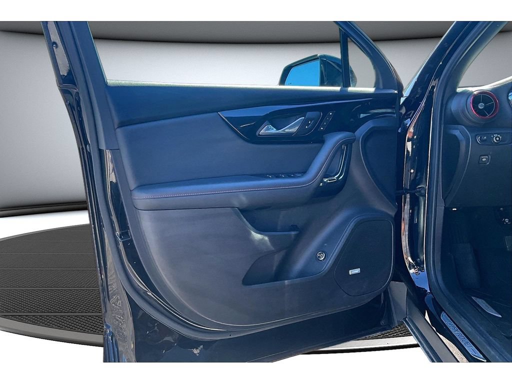 Used 2023 Chevrolet Blazer RS w/ Enhanced Convenience Package FWD image 25