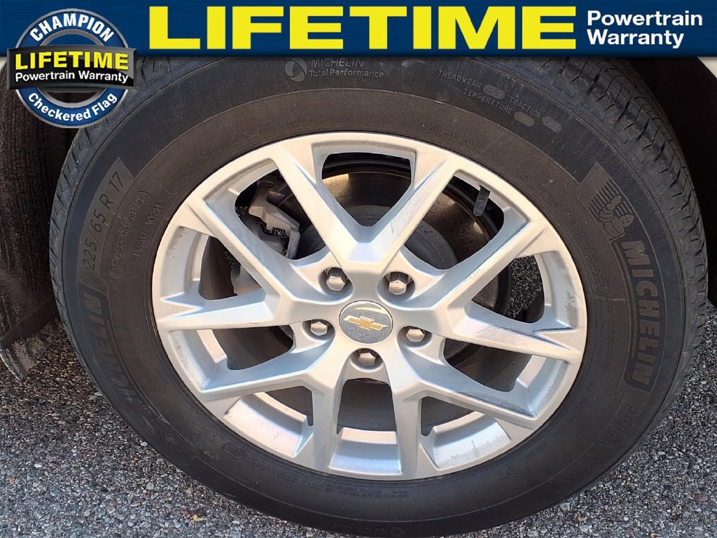 Used 2024 Chevrolet Equinox LS w/ LS Convenience Package FWD image 9