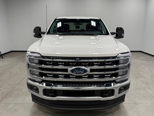 Used 2026 Ford F350 Lariat image 4