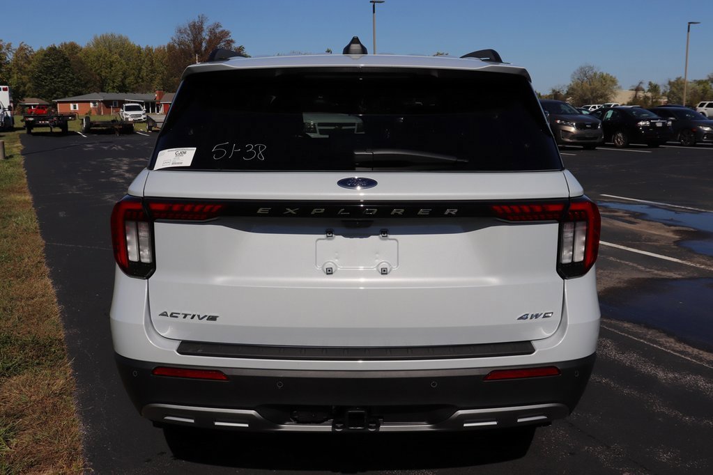 New 2026 Ford Explorer Active image 8