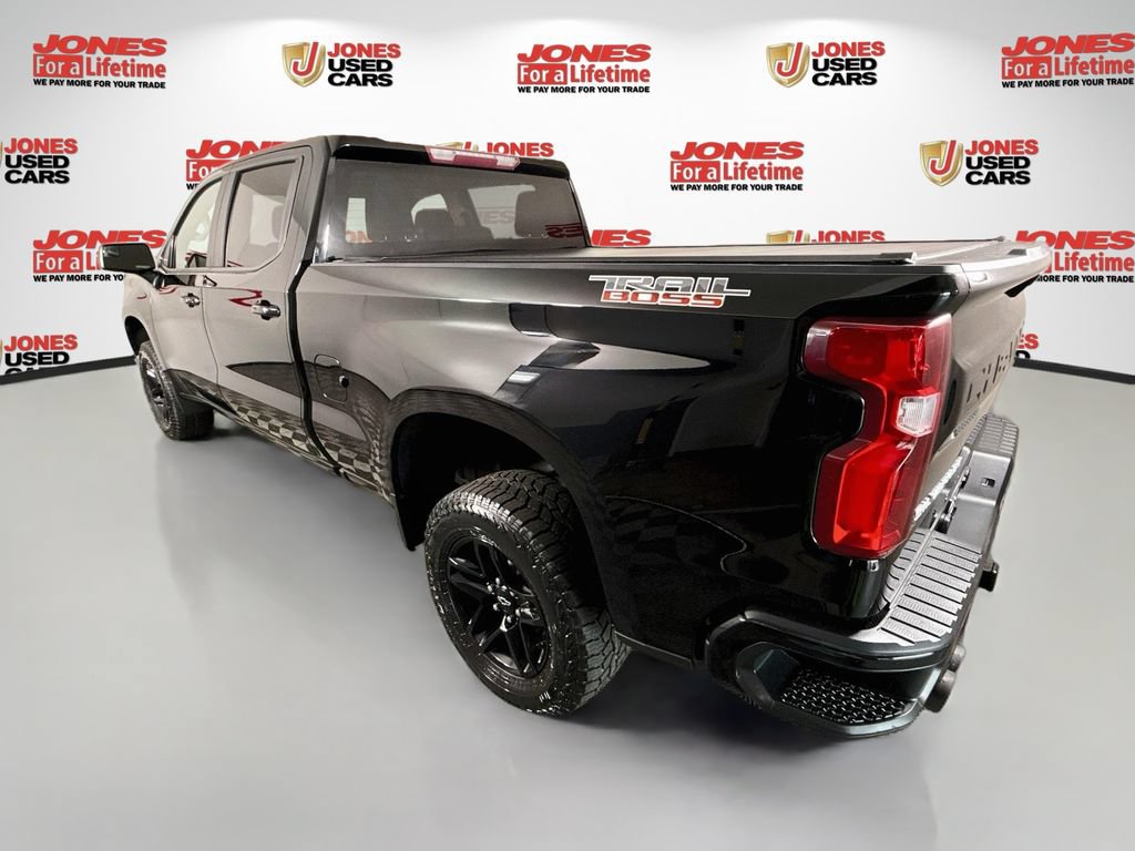 Used 2021 Chevrolet Silverado 1500 LT Trail Boss w/ Bed Protection Package AWD/4WD image 2