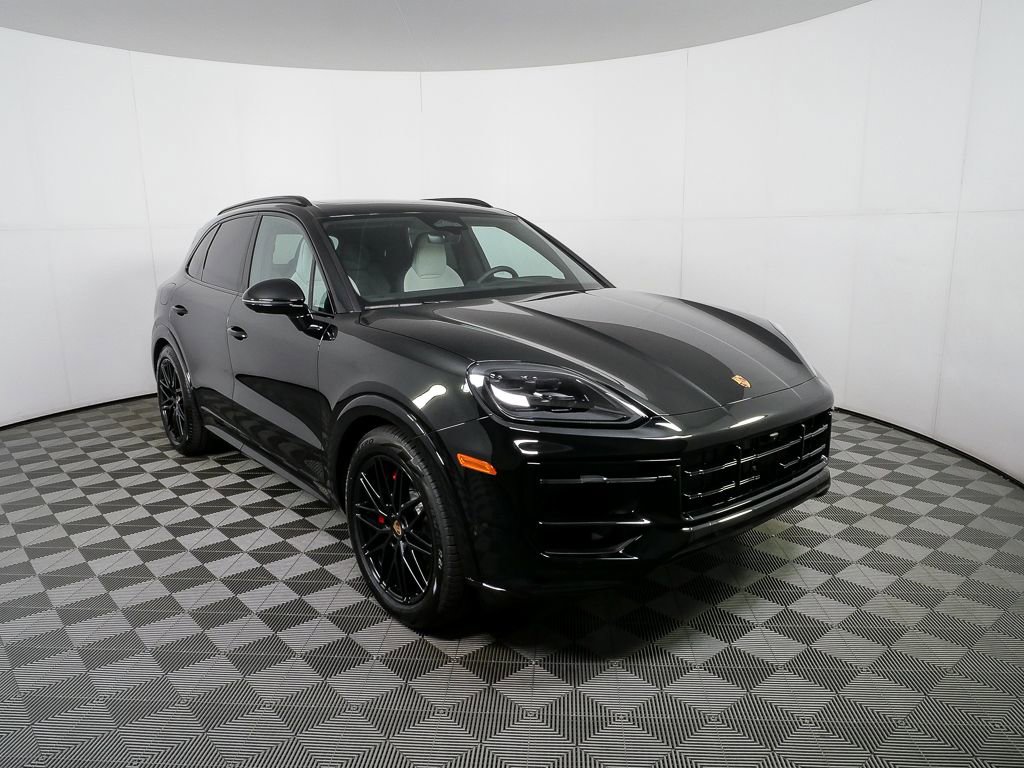New 2026 Porsche Cayenne GTS image 30