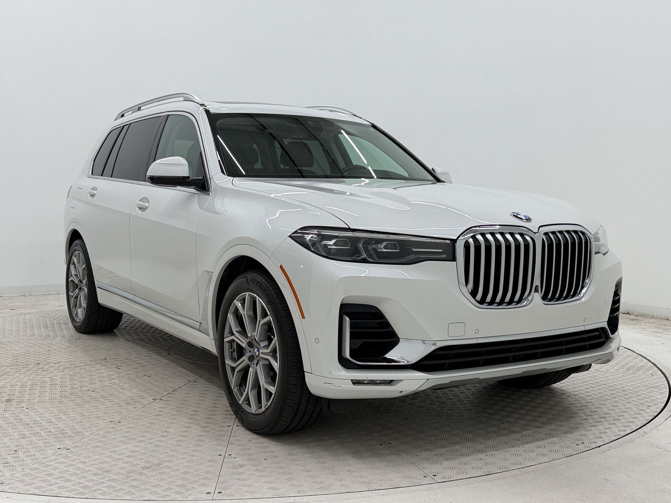 Used 2020 BMW X7 xDrive40i w/ Premium Package AWD/4WD image 7