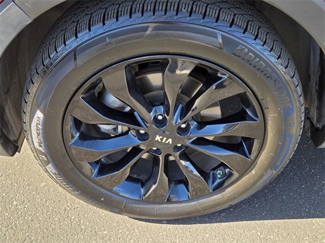 Used 2020 Kia Sorento S image 9