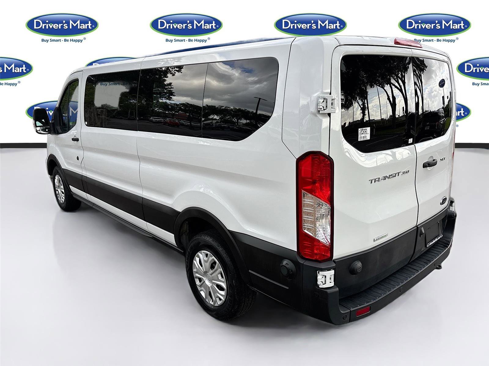 Used 2024 Ford Transit 350 XLT image 5