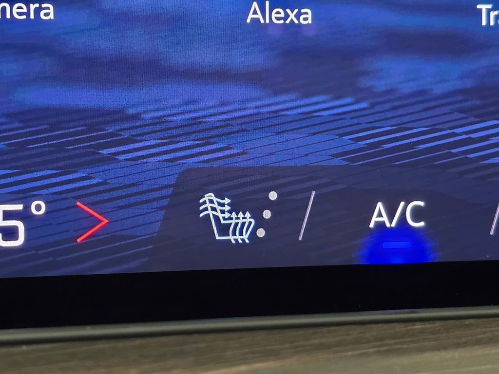 New 2025 Chevrolet Suburban Z71 w/ Z71 Off-Road Package image 22