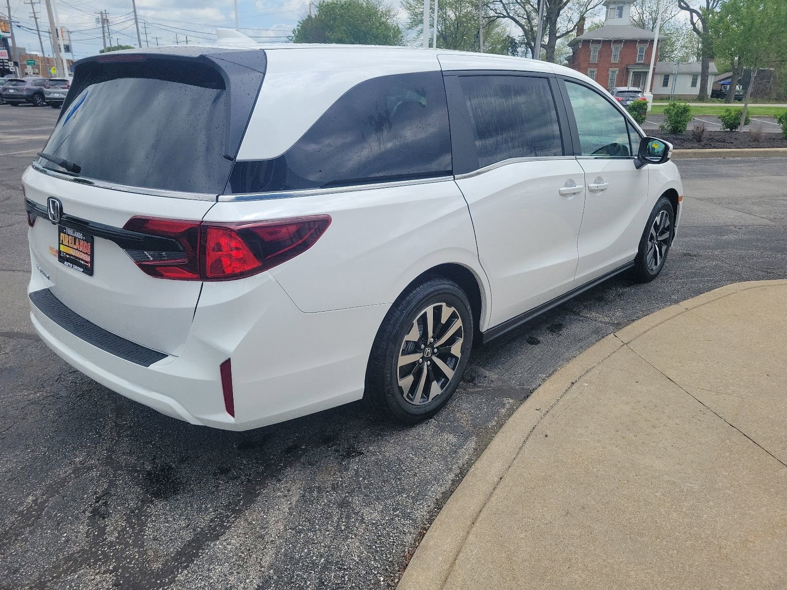 New 2026 Honda Odyssey EX-L image 5