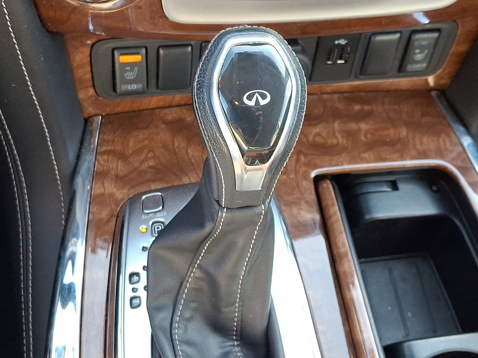Used 2019 INFINITI QX80 Luxe image 17