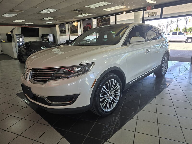 Used 2016 Lincoln MKX Reserve w/ Driver Assistance Package AWD/4WD image 1
