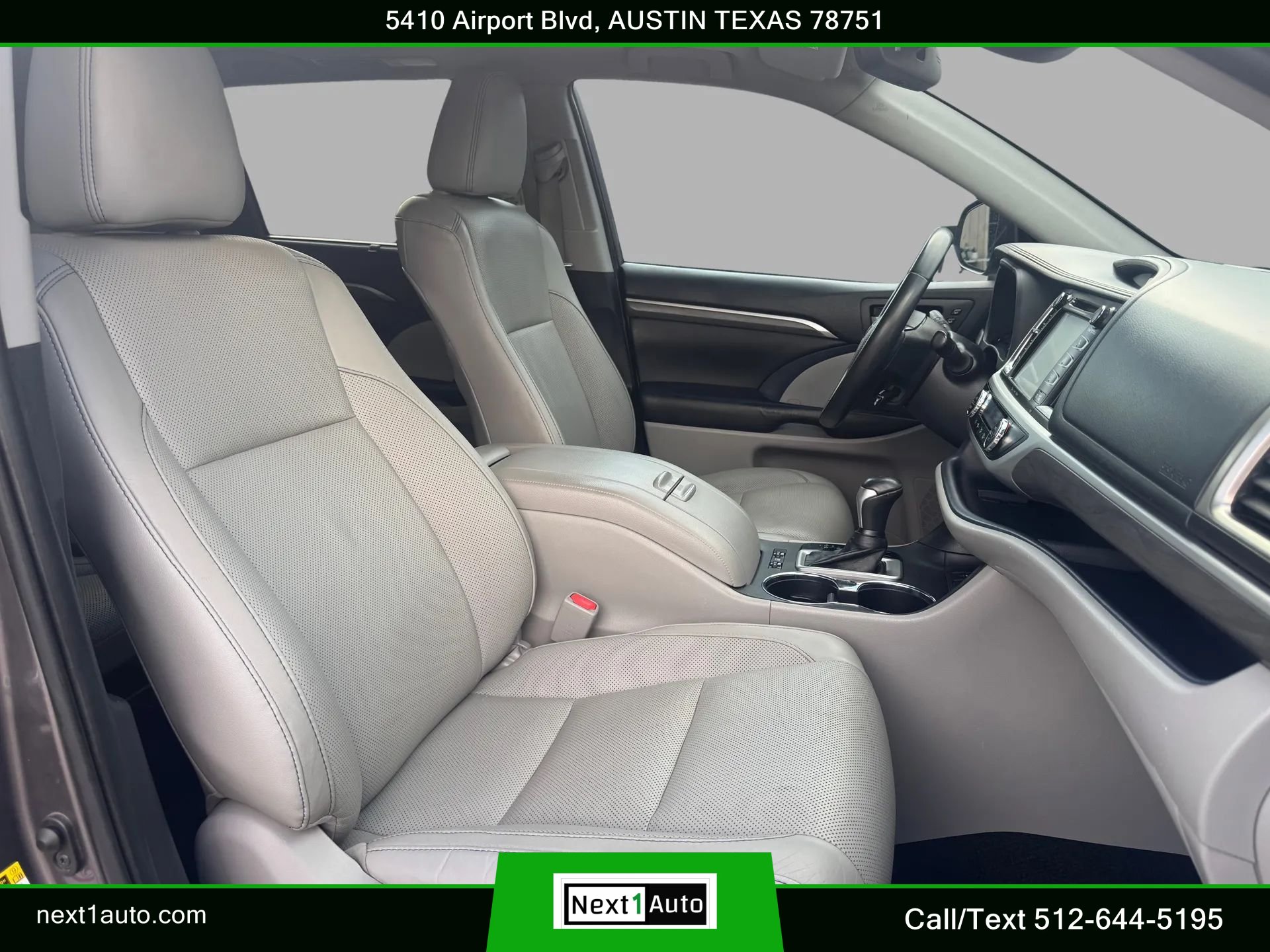 Used 2019 Toyota Highlander Limited FWD image 28
