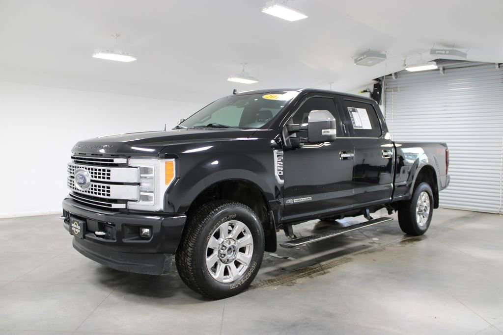 Used 2019 Ford F250 Platinum w/ Platinum Ultimate Package image 4
