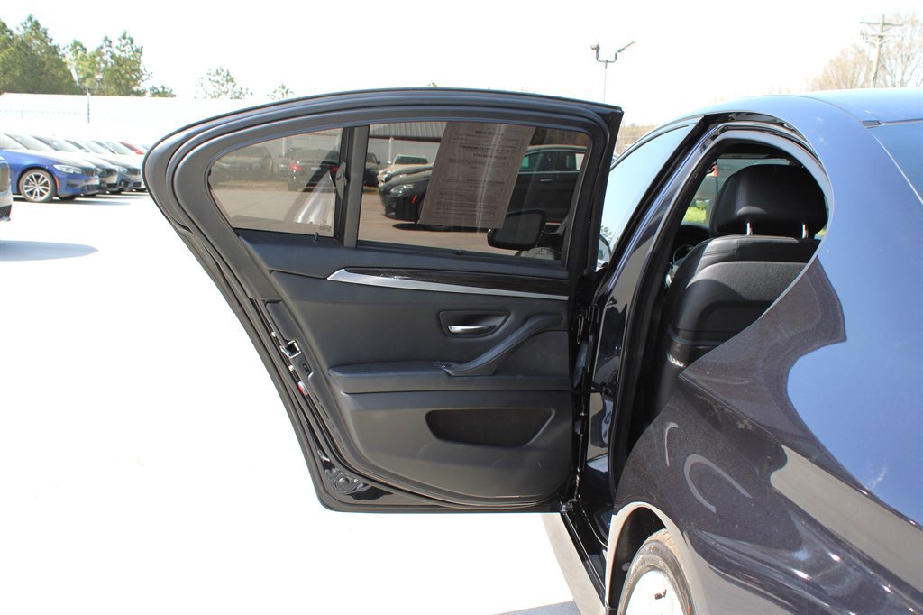 Used 2015 BMW 535d Sedan image 34