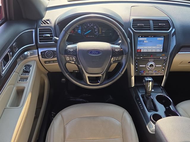 Used 2018 Ford Explorer Limited w/ Equipment Group 301A FWD image 14