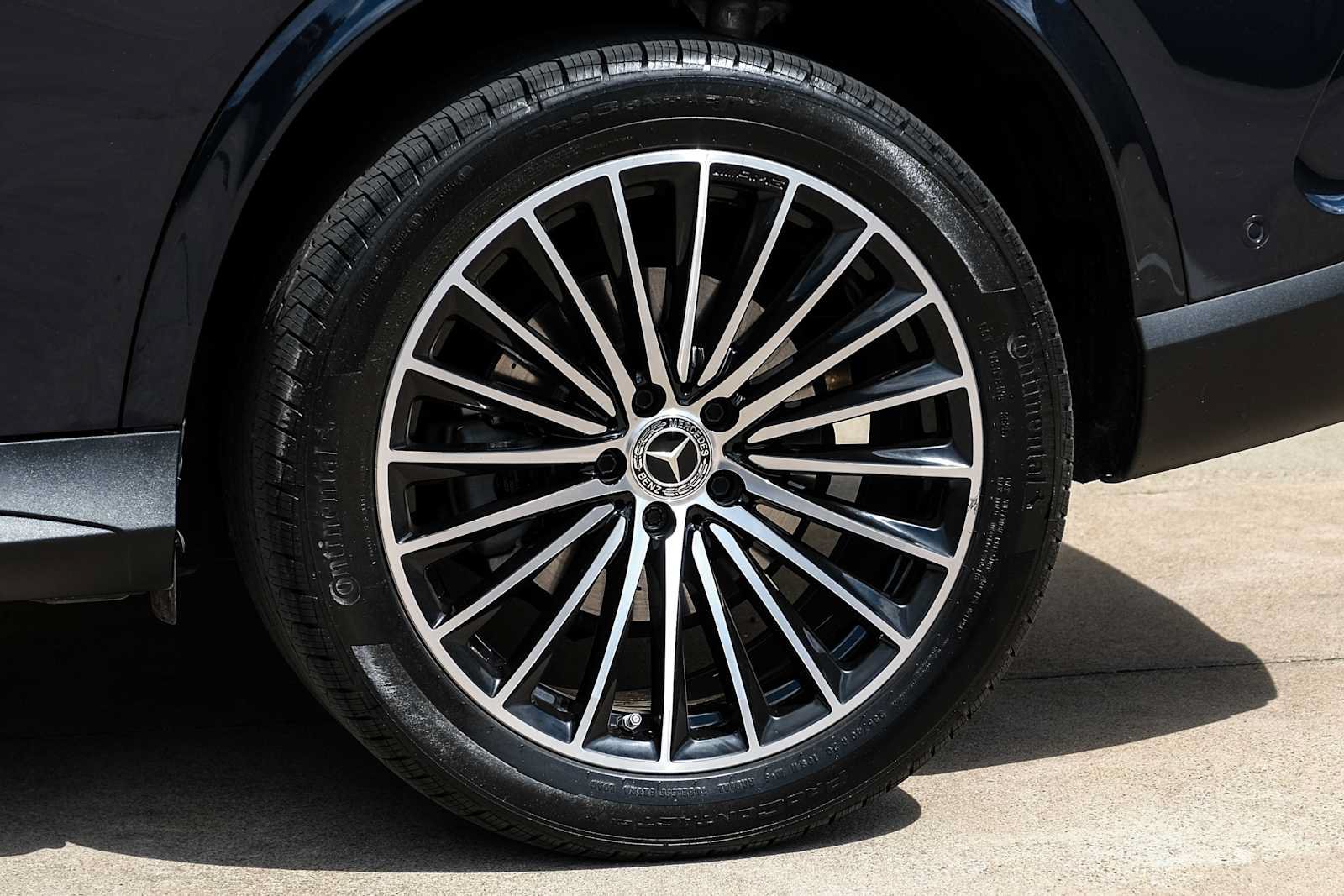 Used 2024 Mercedes-Benz GLC 300 4MATIC image 54