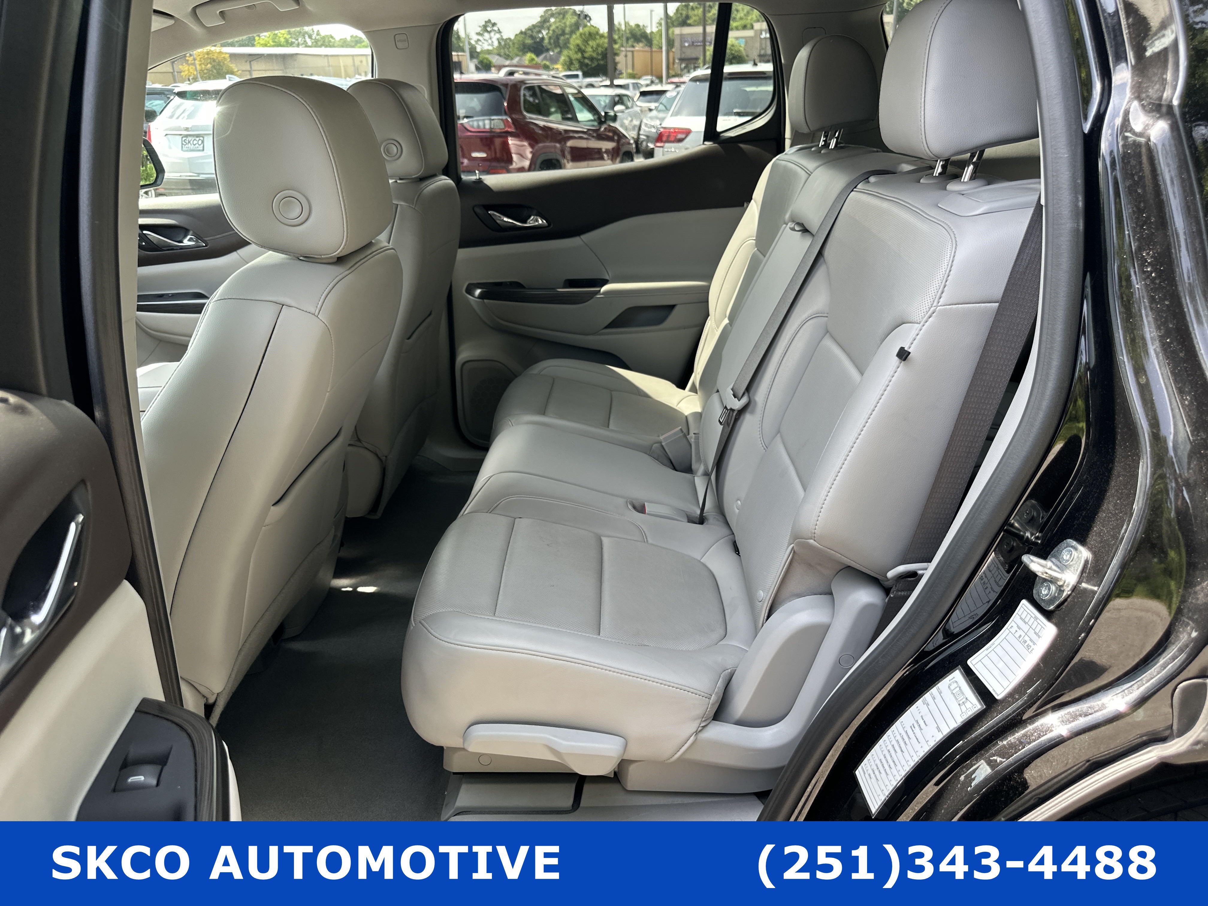 Used 2023 GMC Acadia SLT FWD image 14
