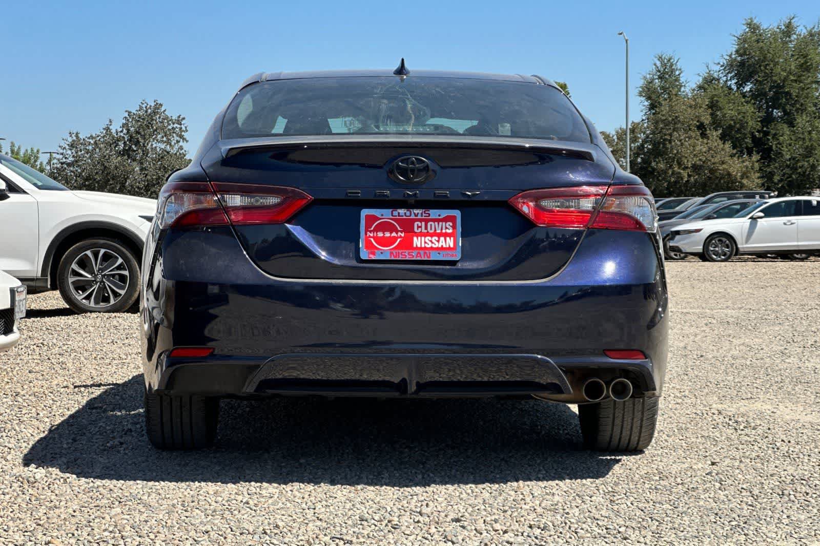 Used 2022 Toyota Camry SE FWD image 8
