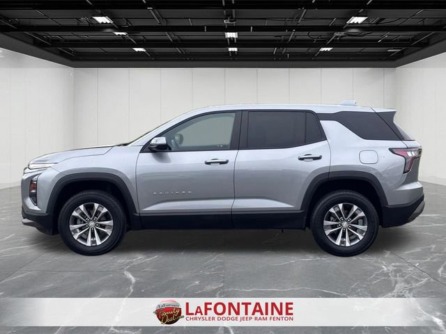 Used 2025 Chevrolet Equinox LT FWD image 2