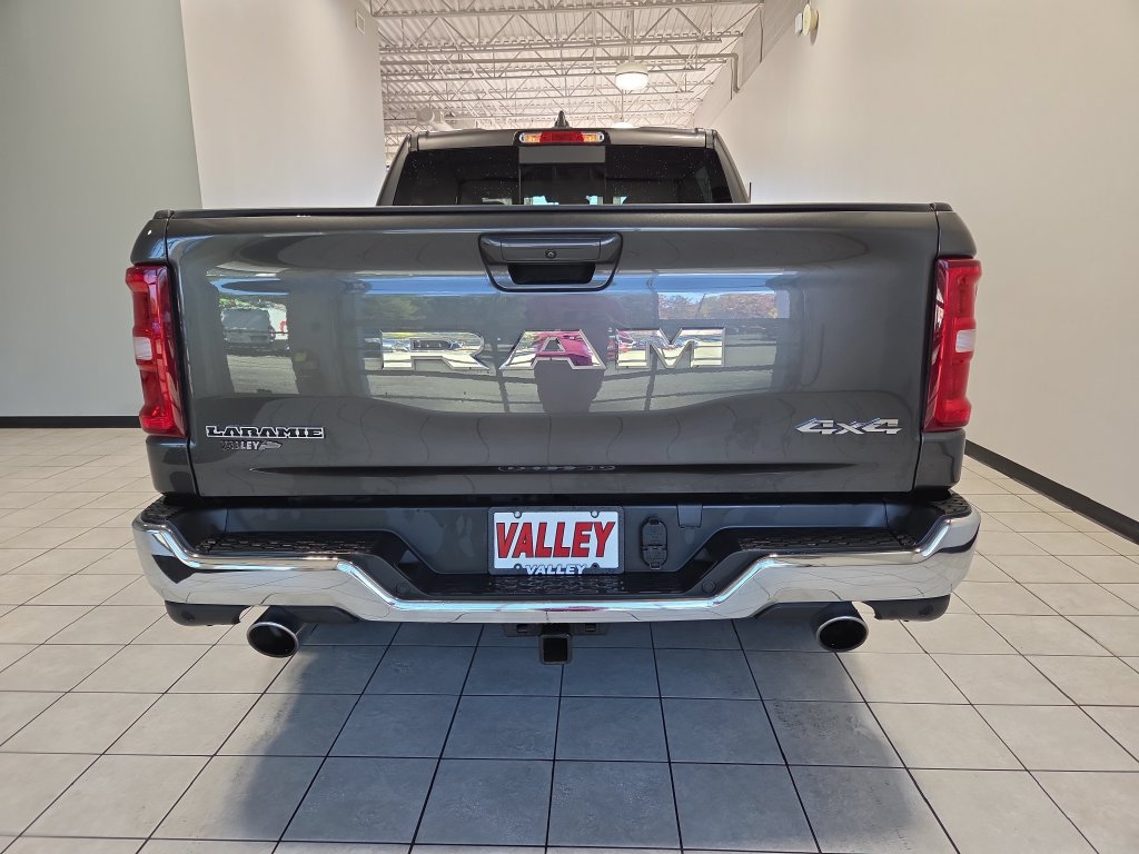 Used 2026 RAM 1500 Laramie AWD/4WD image 11