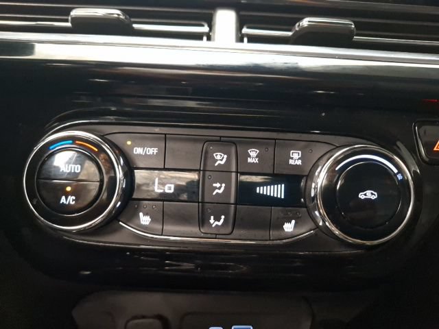Used 2025 Chevrolet Trax RS w/ Sunroof Package FWD image 29