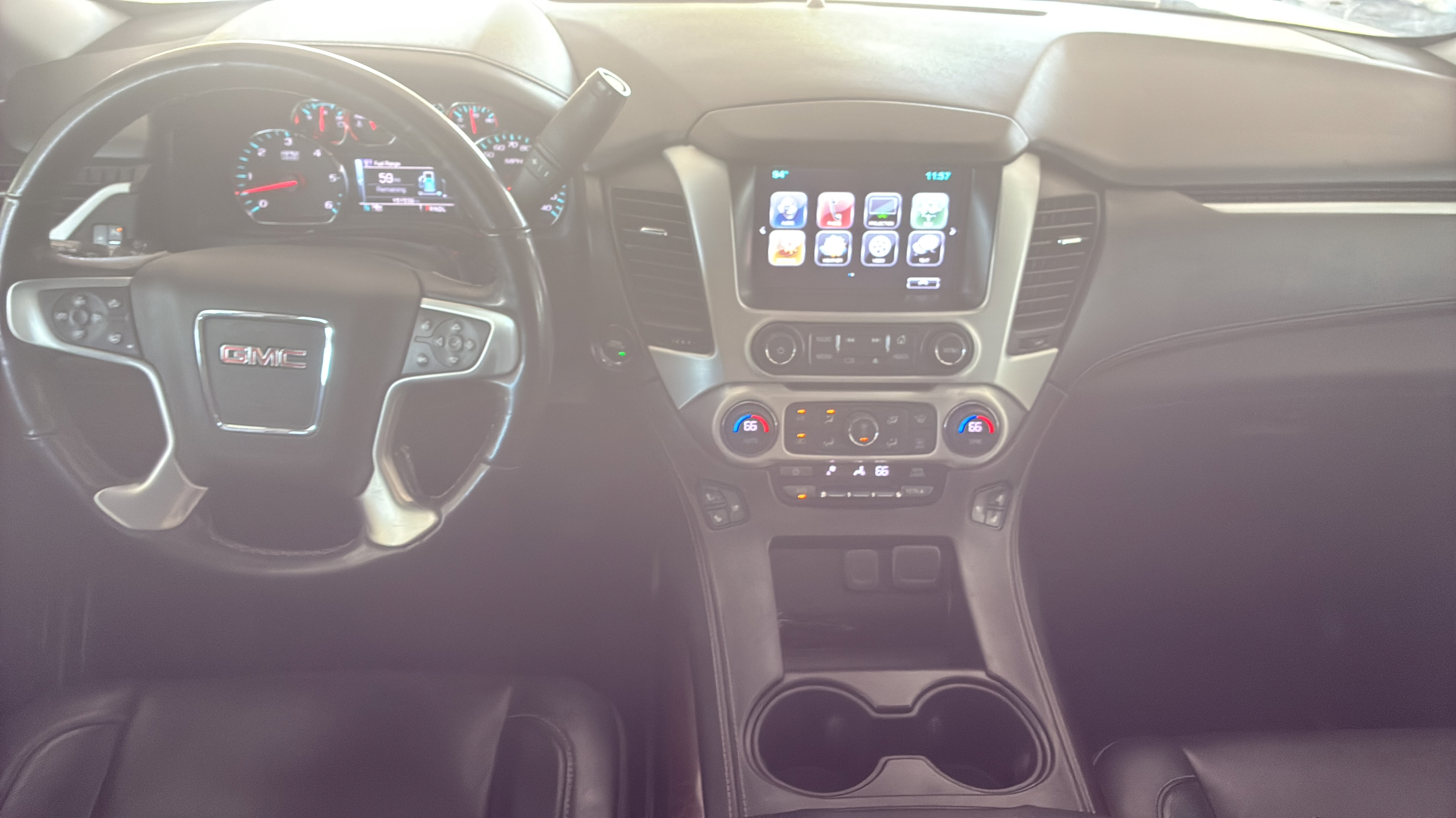 Used 2018 GMC Yukon SLT w/ Premium Edition RWD image 13