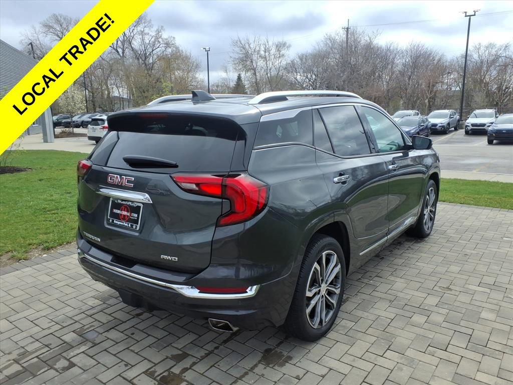 Used 2020 GMC Terrain Denali w/ Denali Premium Package AWD/4WD image 7