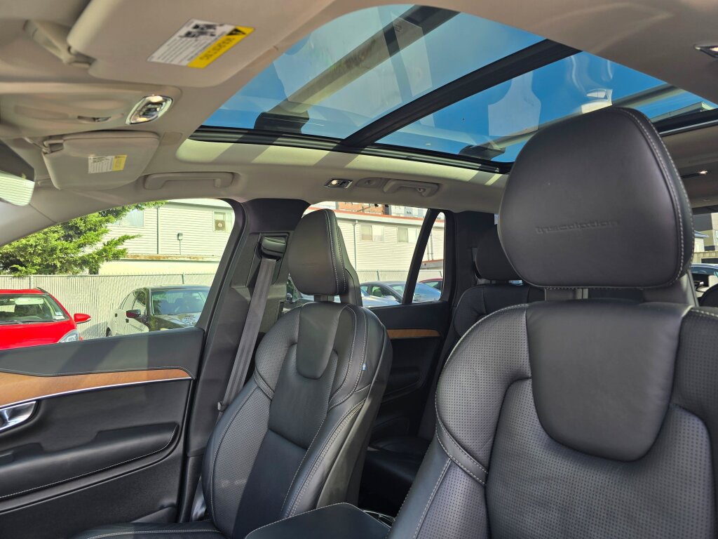 Used 2018 Volvo XC90 T6 Inscription w/ Convenience Package AWD/4WD image 24